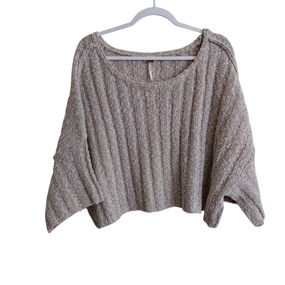 Free People Long Sleeve Scoop Neck Cropped Sweater- size XS - Picture 2 of 7